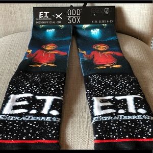 COOL SOCKS. E.T. The Extraterrestrial 👽👽